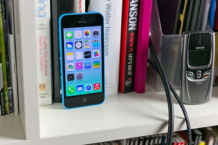 Apple iPhone 5C (14).jpg